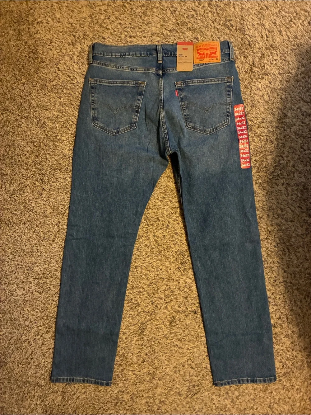 Men’s Levi’s 505 regular straight leg jeans -size 34 x 32 NWT